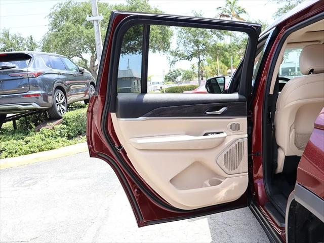 2022 Jeep Grand Cherokee L Limited 4x4