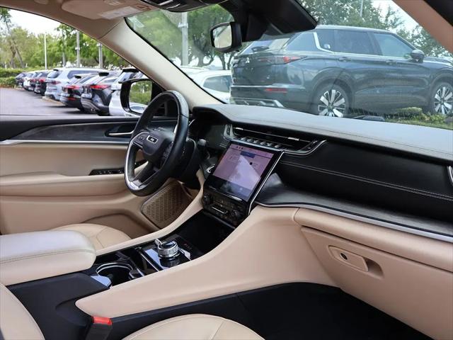 2022 Jeep Grand Cherokee L Limited 4x4