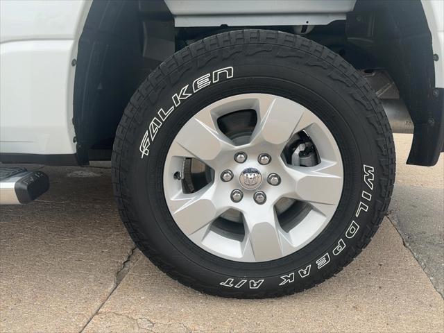 2022 Ram 1500 Big Horn Crew Cab 4x4 6'4" Box