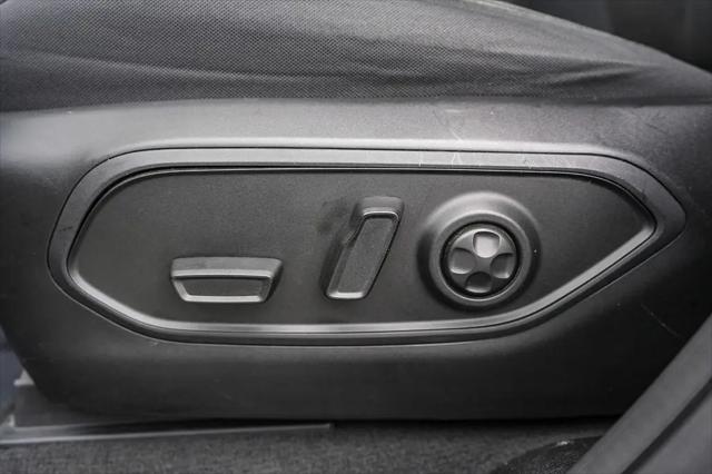 2024 Jeep Grand Cherokee L Laredo 4x4