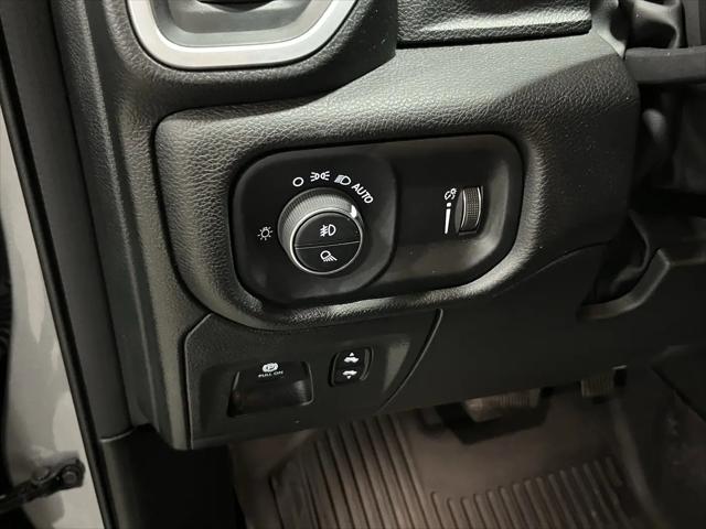2023 Ram 1500 Big Horn Crew Cab 4x4 5'7" Box