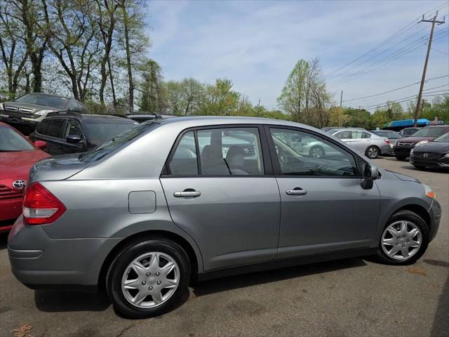 2009 Nissan Versa 1.8S
