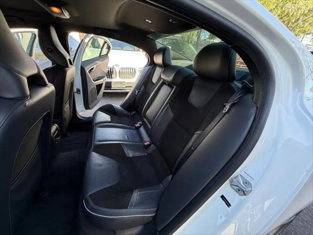 2015 Volvo S60 T6 R-Design