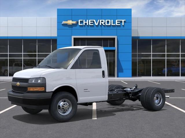 2025 Chevrolet Express Cutaway Work Van