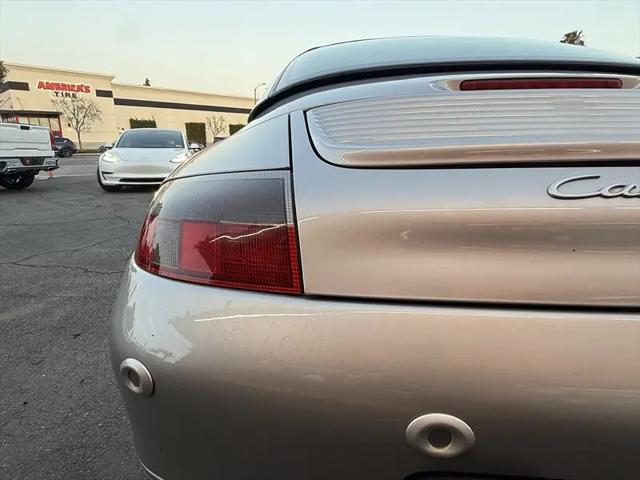 2000 Porsche 911 911 Carrera