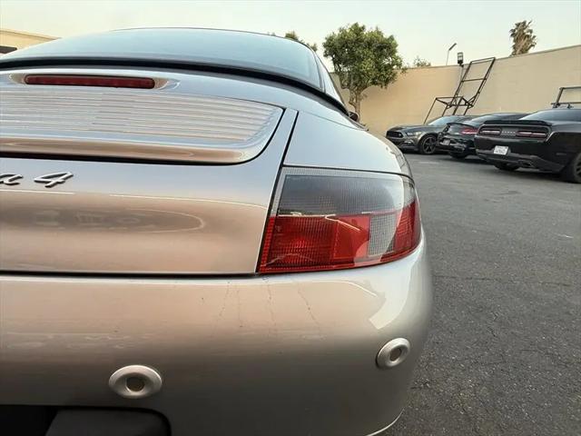 2000 Porsche 911 911 Carrera