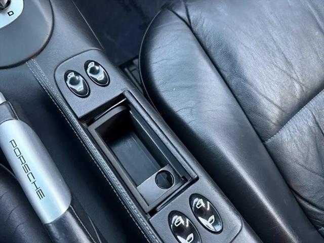 2000 Porsche 911 911 Carrera
