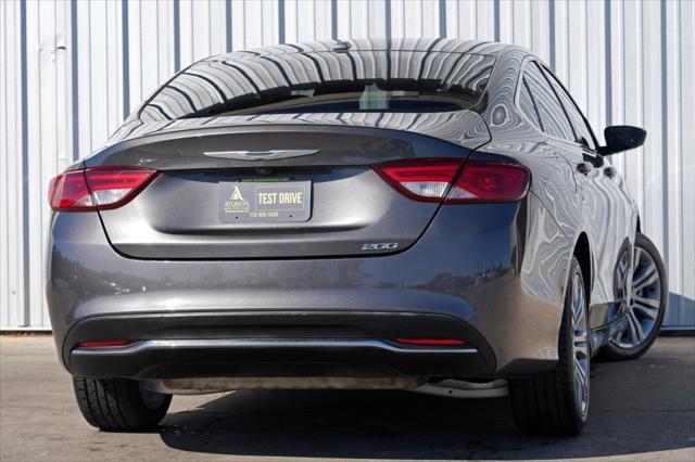 2015 Chrysler 200 Limited
