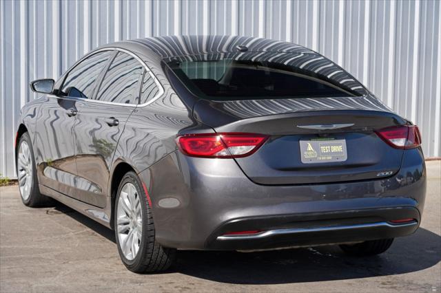 2015 Chrysler 200 Limited