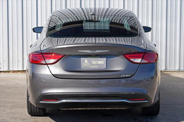 2015 Chrysler 200 Limited