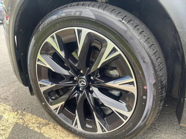 2024 Mazda X-90 Premium Plus
