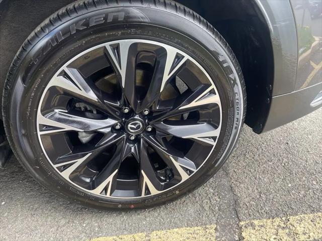 2024 Mazda X-90 Premium Plus