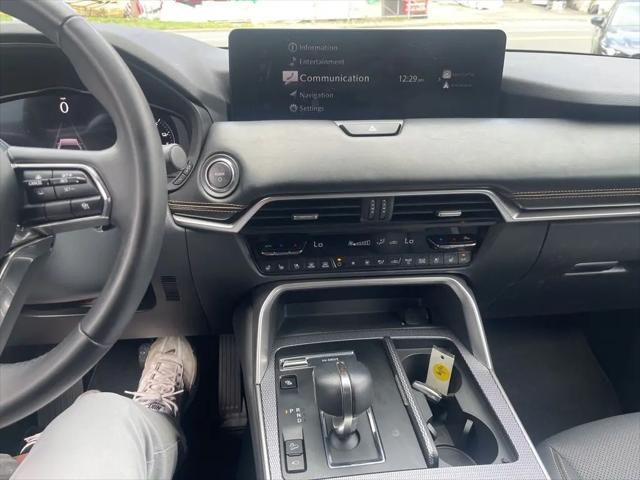 2024 Mazda X-90 Premium Plus