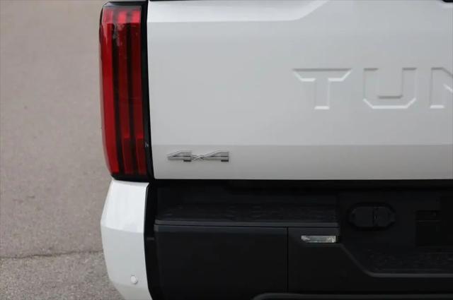 2026 Toyota Tundra SR5 CrewMax 5.5' Bed