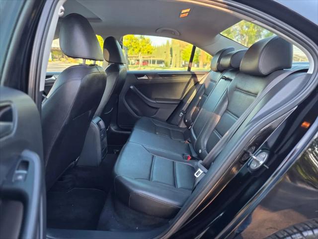 2017 Volkswagen Jetta 1.8T SEL