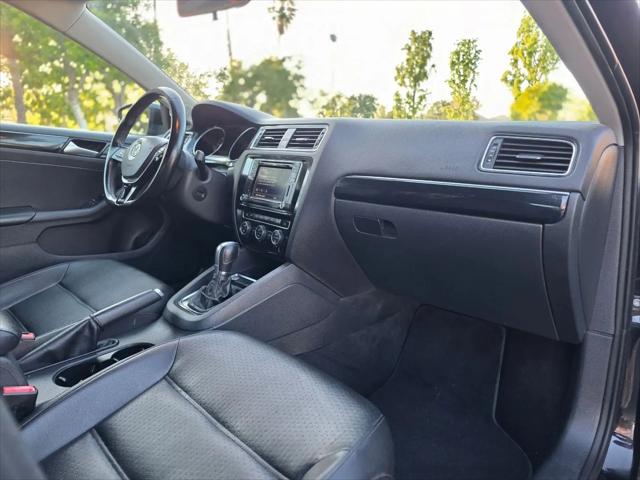 2017 Volkswagen Jetta 1.8T SEL