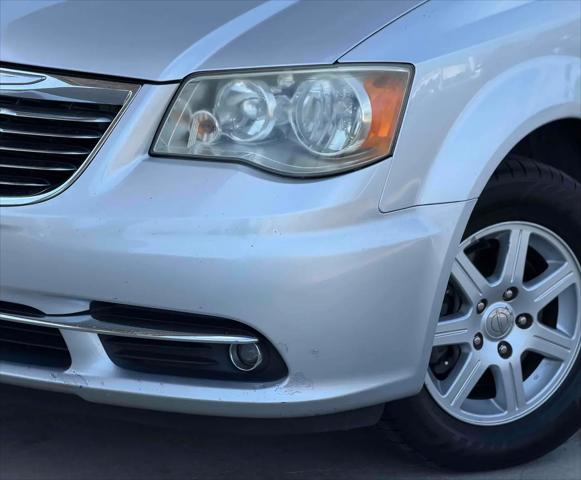 2011 Chrysler Town & Country Touring-L