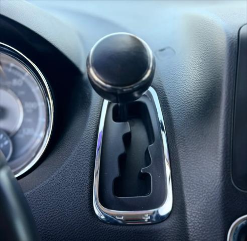 2011 Chrysler Town & Country Touring-L