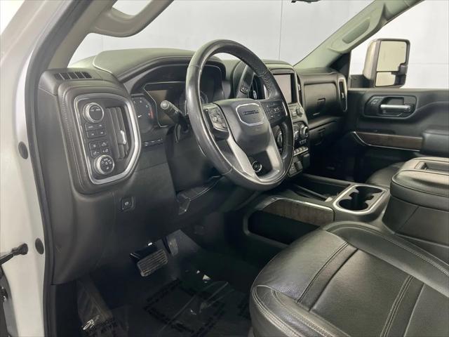 2022 GMC Sierra 2500HD 4WD Crew Cab Standard Bed Denali