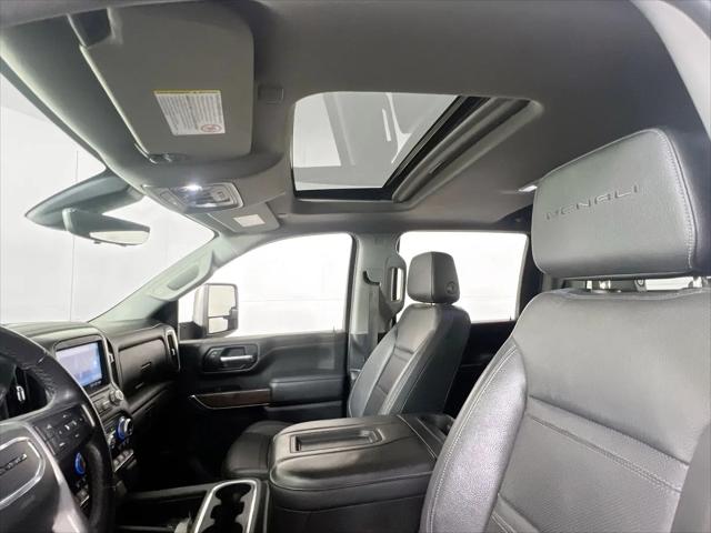2022 GMC Sierra 2500HD 4WD Crew Cab Standard Bed Denali