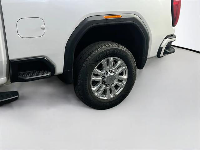 2022 GMC Sierra 2500HD 4WD Crew Cab Standard Bed Denali