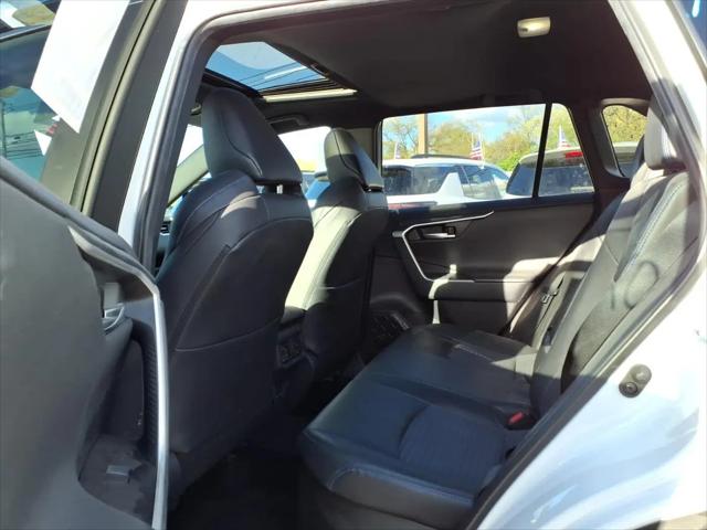 2025 Toyota RAV4 Hybrid XSE