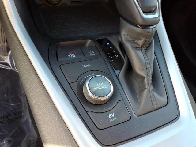 2025 Toyota RAV4 Hybrid XSE