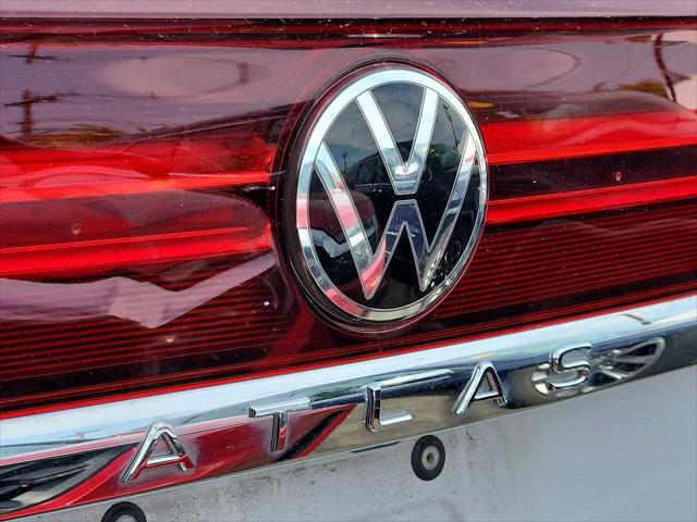 2024 Volkswagen Atlas Cross Sport 2.0T SE w/Technology