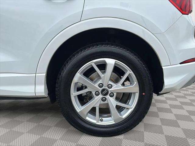 2023 Audi Q3 Premium 40 TFSI quattro Tiptronic