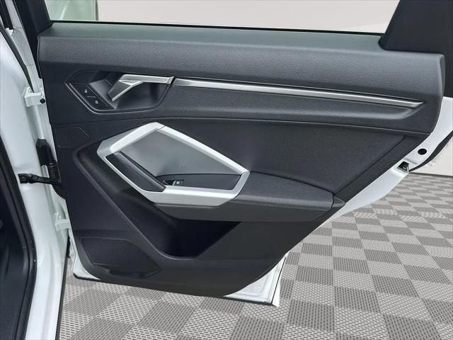 2023 Audi Q3 Premium 40 TFSI quattro Tiptronic