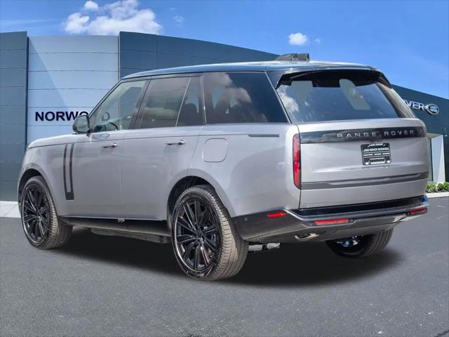 2026 Land Rover Range Rover P550e SE