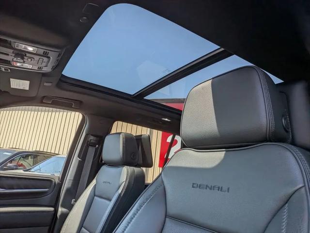 2024 GMC Yukon 4WD Denali