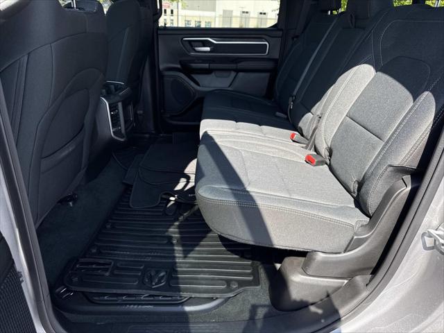2022 Ram 1500 Big Horn Crew Cab 4x4 5'7" Box