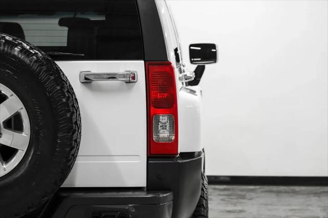 2010 HUMMER H3 Luxury