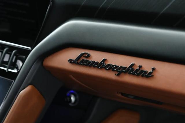 2024 Lamborghini Urus S