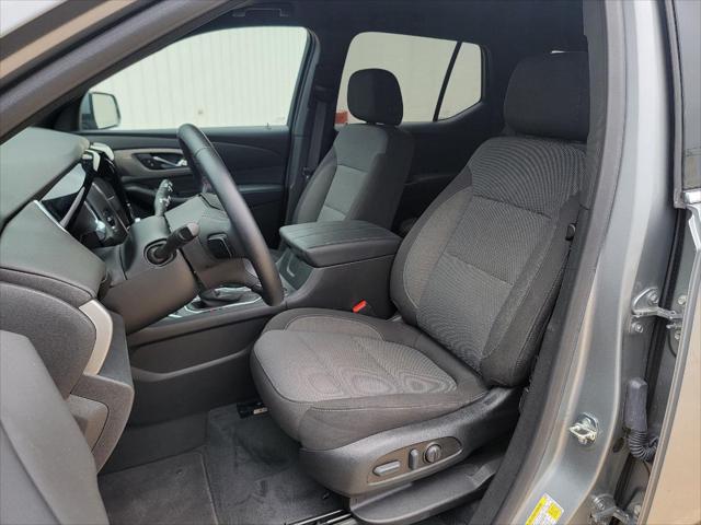 2023 Chevrolet Traverse FWD LT Cloth