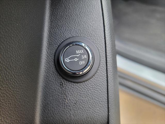 2023 Chevrolet Traverse FWD LT Cloth