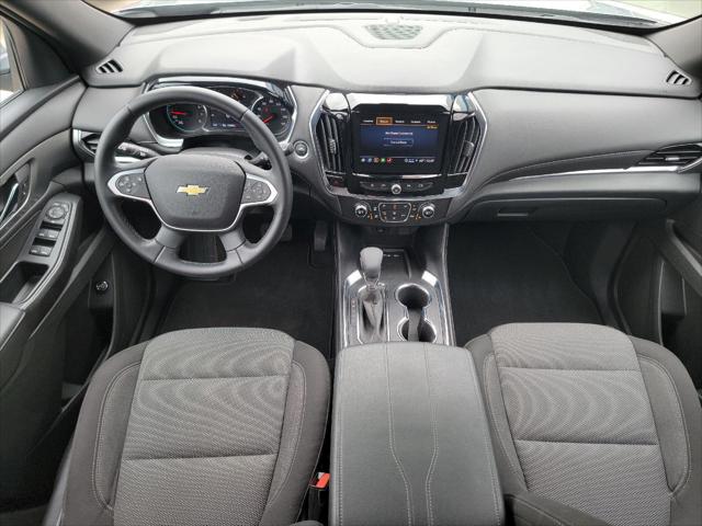 2023 Chevrolet Traverse FWD LT Cloth