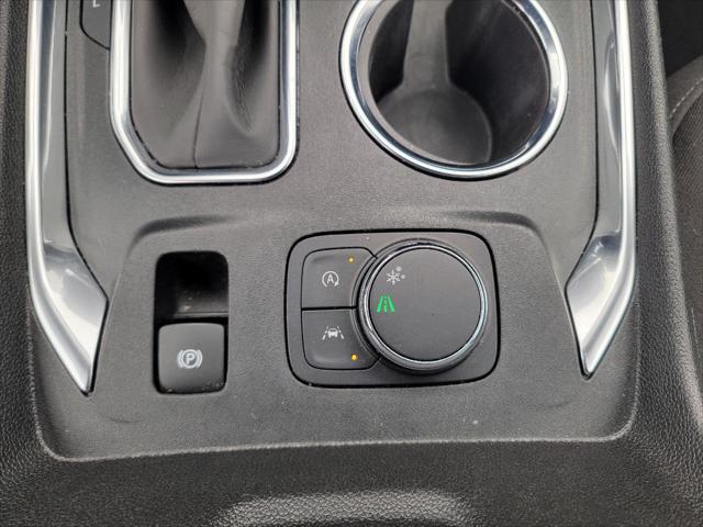 2023 Chevrolet Traverse FWD LT Cloth