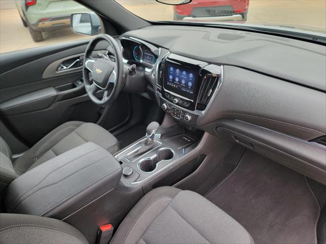 2023 Chevrolet Traverse FWD LT Cloth