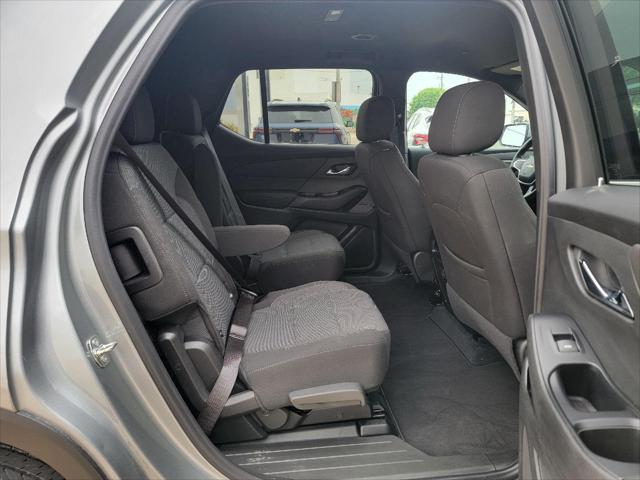 2023 Chevrolet Traverse FWD LT Cloth