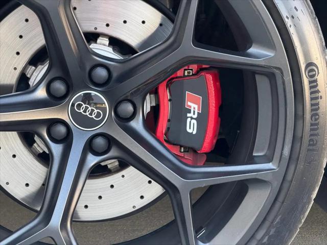 2025 Audi RS 6 Avant Performance quattro tiptronic