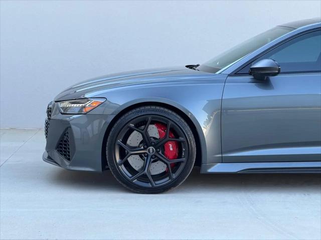 2025 Audi RS 6 Avant Performance quattro tiptronic