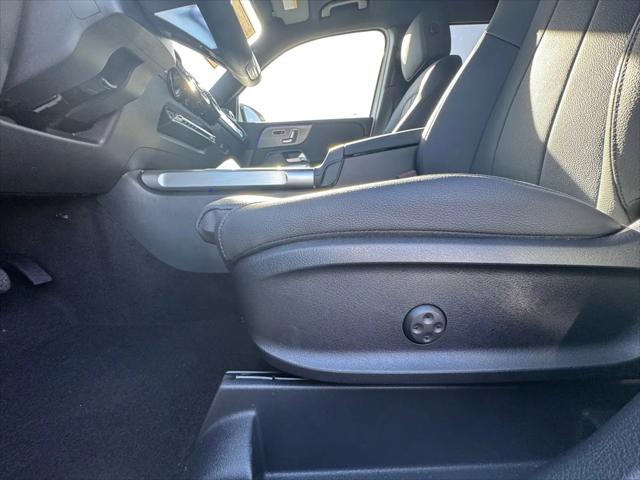 2026 Mercedes-Benz GLB 4MATIC