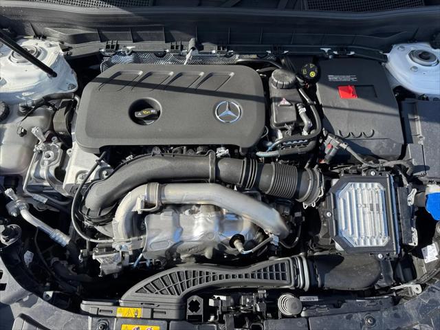 2026 Mercedes-Benz GLB 4MATIC