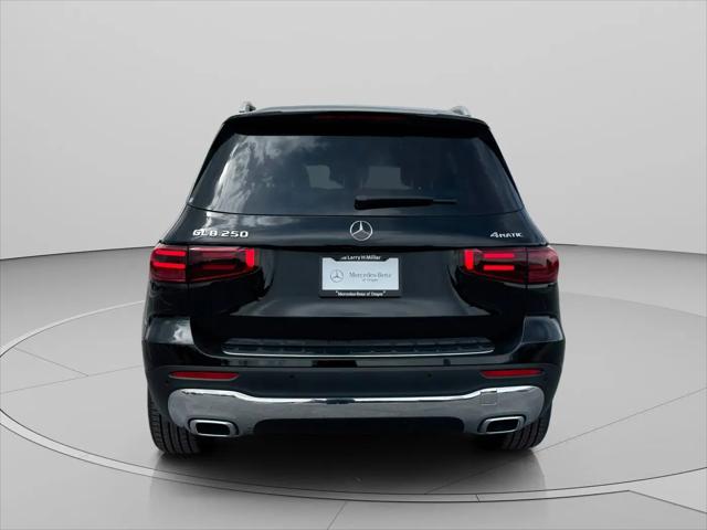 2026 Mercedes-Benz GLB 4MATIC