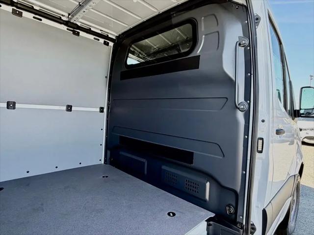 2026 Mercedes-Benz Sprinter 2500 Standard Roof 4-Cyl Diesel