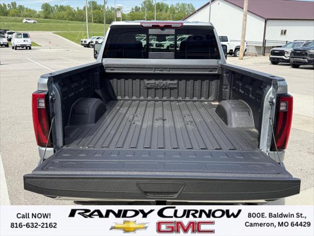 2026 GMC Sierra 2500HD Crew Cab, Standard Bed, SLT, 4WD