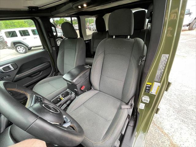 2024 Jeep Wrangler 4-Door Sahara 4x4
