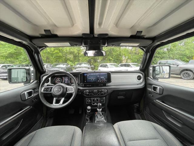 2024 Jeep Wrangler 4-Door Sahara 4x4